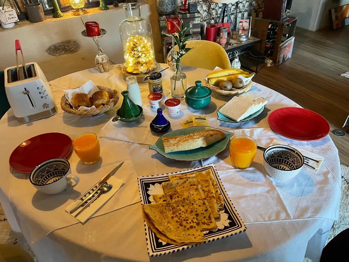 Appartamento Chez Trotro Saint-Pierre-de-Plesguen Alloggio in famiglia